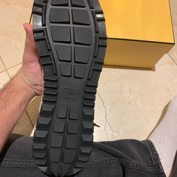 Brand new never worn Fendi shoes - Picture 7 of 8